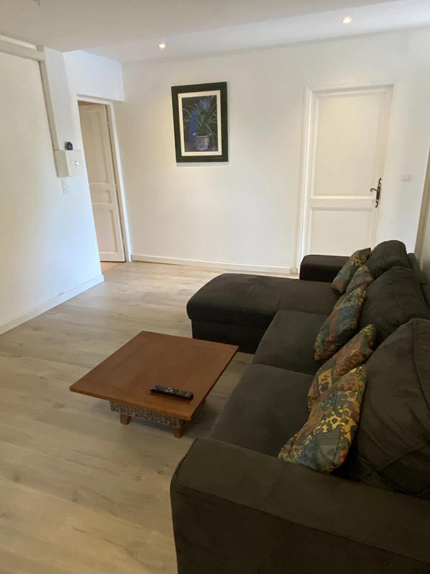 Les Jardins Du Soleil Apartment Авиньон Стая снимка